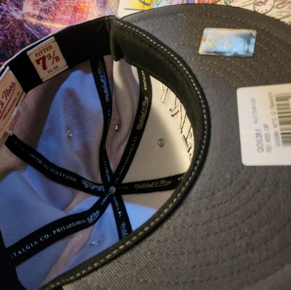 Mitchell & Ness Brooklyn Americans hat, G053M, size 7 3/8", Grey with black - Picture 3 of 3